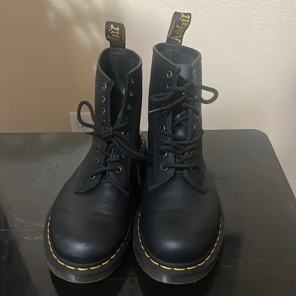 Dr. Martens | Shoes | Dr Martens Size 8m9l | Poshmark